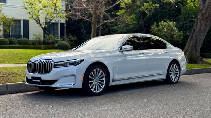 BMW 7 Series rental in Los Angeles