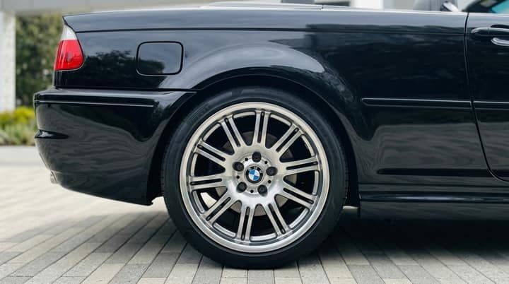 Black BMW M3 Convertible rental in Los Angeles — photo 3