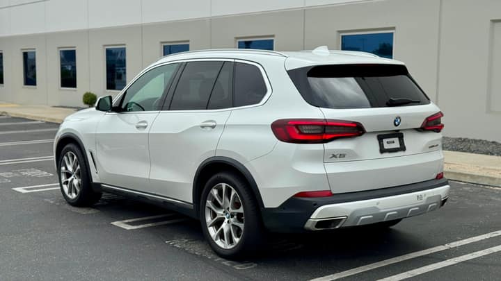 White BMW X5 rental in Los Angeles — photo 2