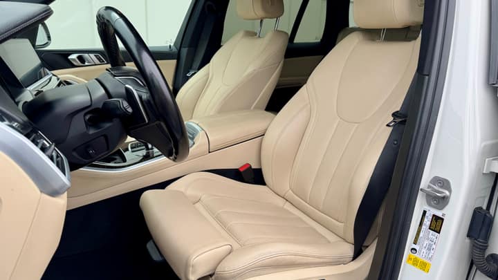 White BMW X5 rental in Los Angeles — photo 3