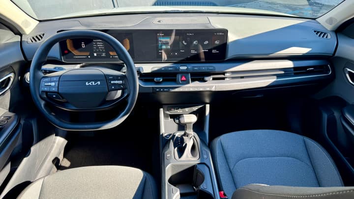 Grey Kia K4 rental in Los Angeles — photo 3