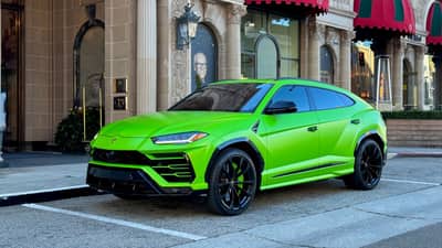 Lamborghini Urus rental in Los Angeles