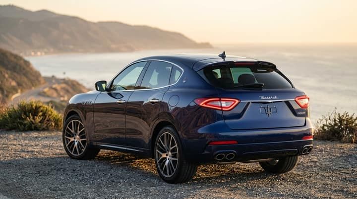 Blue Maserati Levante rental in Los Angeles — photo 2