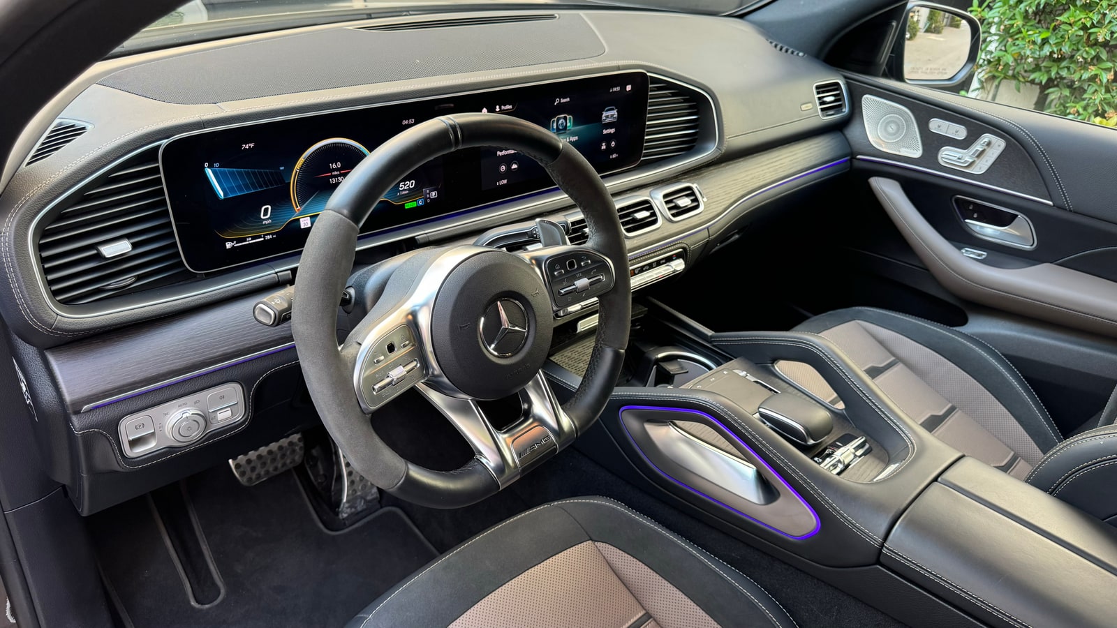 Instrument cluster of a Mercedes-AMG GLE 53 rental in Los Angeles