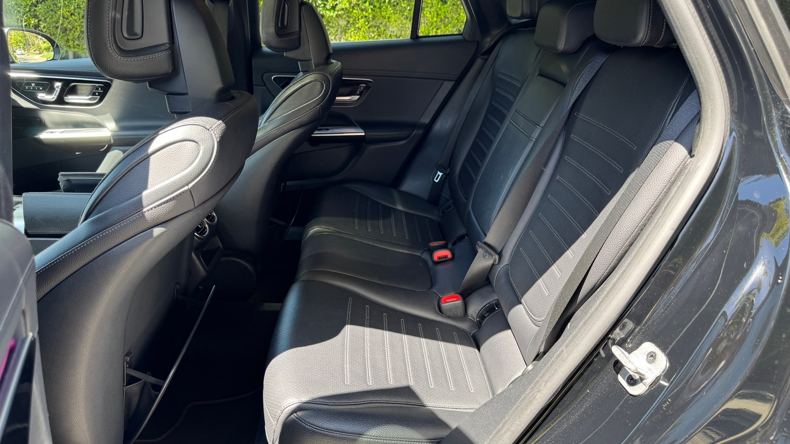 Rear seats of the Mercedes GLC in grey leather