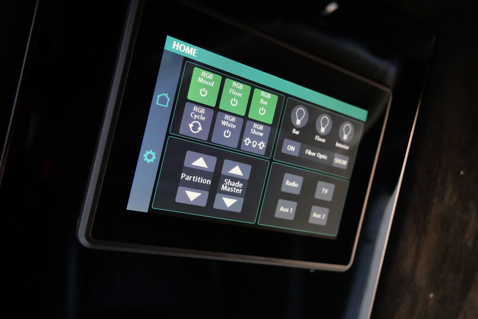 Wall-mounted control panel for lighting and climate in the Sprinter cabin
