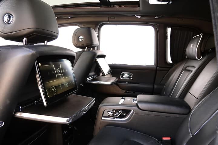 Rolls-Royce Cullinan rental in Los Angeles with a chauffeur, front three-quarter view