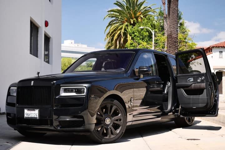 Rolls-Royce Cullinan rental in Los Angeles