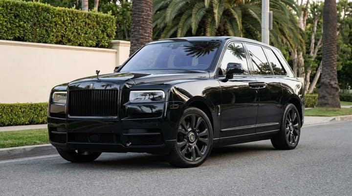 Black Rolls-Royce Cullinan